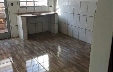 Imagem 6: Otima Oportunidade Locação: 900$+taxas. Inf Leia o enunciado