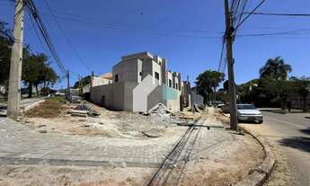 Imagem 2: Sobrado triplex com 2 vagas, fácil acesso à Rua Mateus Leme + vista definitiva para o Bosq