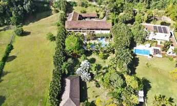 Imagem 3: Linda mansão com deck e vaga de barco, em cond. com aeroporto e praia privativa