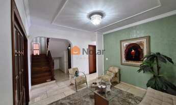 Imagem 5: Casa de 04 Quartos com 02 Suítes e 06 Vagas de Garagem para Aluguel no Bairro Fernão Dias