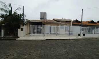 Imagem 2: Casa na praia à venda em Penha/SC