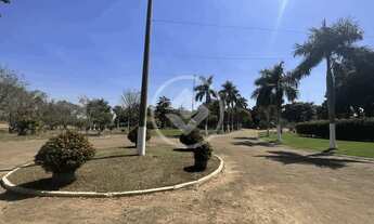 Imagem 5: Vende-se área de alto padrão com 3 casas construídas. 45 mil m2. R$11.500.000,00 Gostou de