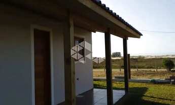 Imagem 6: EXELENTE CASA EM PASSO DE TORRES COM DOIS DORMITÓRIOS MAIS SUITE