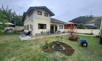 Imagem: Casa à venda com 4 quartos sendo 1 suíte