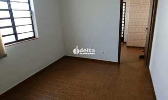 Imagem 7: Casa comercial disponível para locação no bairro Martins em Uberlândia - MG