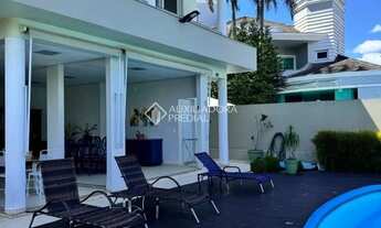 Imagem: Casa de Alto Padrão com 5 Suítes para