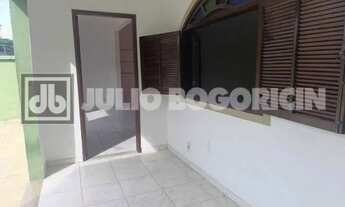 Imagem 6: Casa de rua : / Residencial / Cordovil