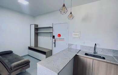 Imagem: Flat mobiliado, com 1 quarto e 1 banheiro