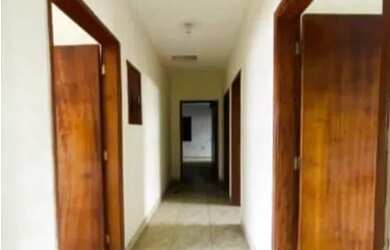 Imagem 5: Ótimo imóvel à venda ideal para comércio ou moradia!