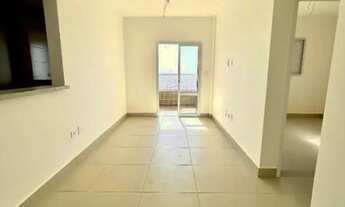 Imagem 5: Um dormitório com suíte e banheiro social vista mar