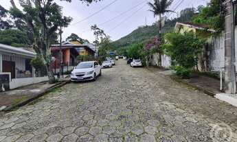 Imagem 2: Espaço e conforto em uma casa residencial ideal para sua família no bairro Trindade