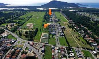 Imagem 2: Sobrado lateral com 2 suítes e Escritura Pública no Jardim Rio Vermelho