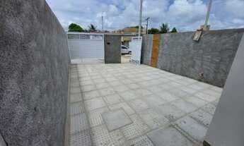 Imagem: JN) Casas individuais em rua pavimentada