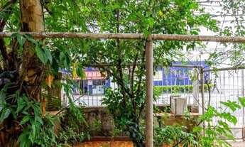 Imagem 4: Sobrado para aluguel e venda possui 240 metros quadrados com 3 quartos em Centro - Criciúm