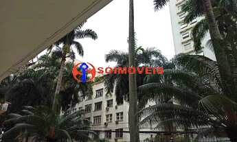 Imagem 2: Especialista no Flamengo Vende....Claro, Ventilado, 2 Quartos com Vaga em Escritura