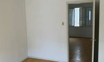 Imagem 2: Apartamento para venda com 47 metros quadrados com 1 quarto em Centro Histórico - Porto Al