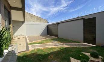 Imagem 2: Casa Nova 03 Suítes Plenas, Closet, Piscina e Churrasqueira - Jardim Gramado