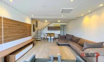 Imagem 4: Cobertura para venda possui 250 metros quadrados com 3 quartos em Trindade - Florianópolis