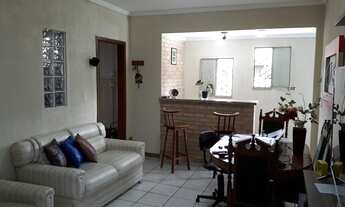 Imagem 7: Casa linear para venda com 260m², 3 quartos, terraço e quintal