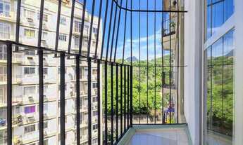 Imagem 2: Apartamento varanda 2 quartos suite condominio infra piscina garagem Bairro Sao Frco Xavie