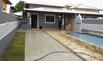 Imagem: VENDO EXCELENTE CASA EM FINO ACABAMENTO