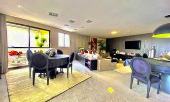 Imagem: Claude Monet - 288 m² - 4 suítes