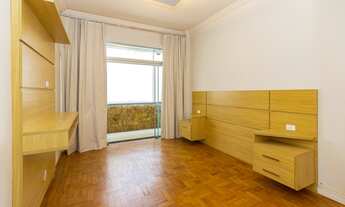 Imagem 5: Apartamento reformado e espaçoso com três dormitórios (com terraço) na Bela Vista!