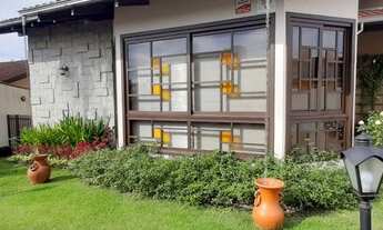 Imagem: BELÍSSIMO SOBRADO COM 05 DORMITÓRIOS