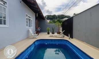 Imagem 4: Conforto, lazer e mobilidade resumem esta belíssima casa localizada no bairro Água Verde e