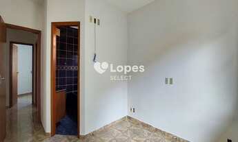 Imagem 5: Casa com 04 quartos,03 suites,05 banheiros,vagas para 04 carros, em bairro tradicional de