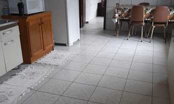 Imagem 6: Casa Plana - 3 dormitórios (1 suíte) - área de churrasqueira - Aventureiro