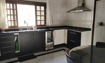 Imagem: Sobrado para venda possui 344 metros quadrados