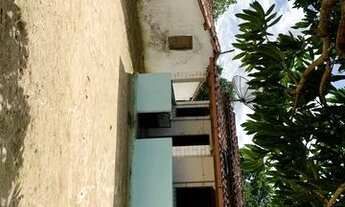 Imagem 5: DUAS CASAS COM TERRENO