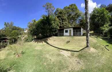 Imagem 5: Casa ampla com enorme terreno no Condomínio Canto das Águas