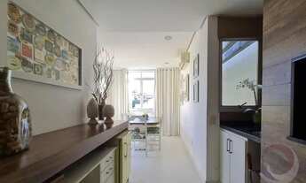 Imagem 6: Apartamento para venda com 216 metros quadrados com 3 quartos em Coqueiros - Florianópolis