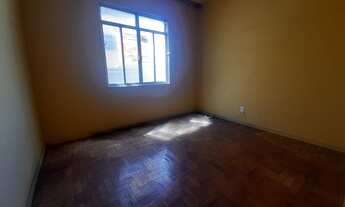 Imagem 6: Cód.: 806 - Apartamento com 2 Quartos e 2 Banheiros, elevador - à venda no Centro, Juiz de