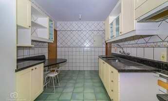 Imagem 5: Apartamento para venda possui 127 metros quadrados com 4 quartos em Petrópolis - Porto Ale