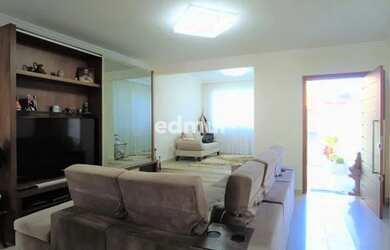 Imagem 7: CASA no bairro Santa Maria com 259m². 3 dormitórios e 10 vagas. Confira