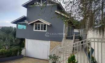 Imagem 2: Casa Espetacular com Excelente Localização