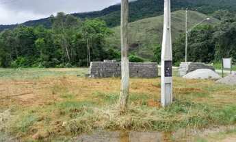 Imagem 4: Excelente terreno na Maranduba à 50mts da pista