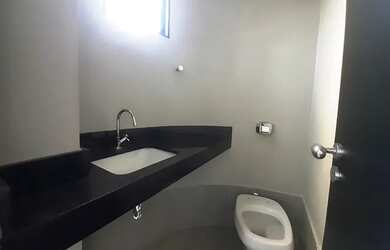 Imagem 6: SALA COMERCIAL REFORMADA n CENTRO de GOIÂNIA em FRENTE a PRAÇA CÍVICA - PRÉDIO c GERADOR