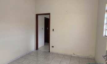 Imagem 2: Casa com 2 dormitórios para alugar, 70 m² por R$ 750,00/mês - Vila Ziober - Londrina/PR