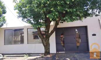 Imagem: Casa à Venda  Peabiru/PR