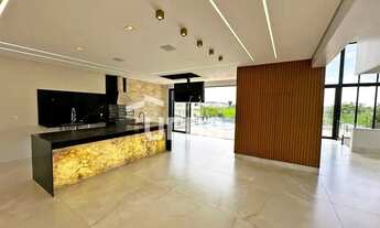 Imagem 5: Sobrado no Condomínio do Lago uma perfeita união de Exclusividade e Sofisticação