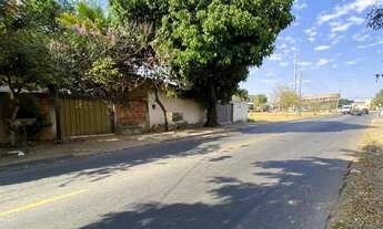 Imagem 4: POTENCIAL INCRÍVEL: Terreno Espaçoso (431,95m²) na Estratégica Rua Presidente Carlos Luz!