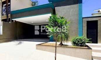 Imagem: Conforto e Estilo Casa com Suíte e Área