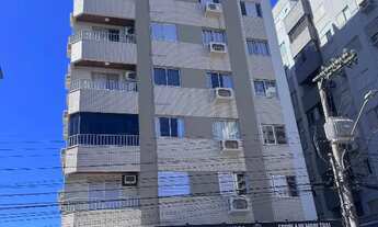 Imagem 3: Apartamento com piscina