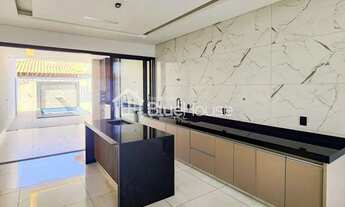 Imagem 6: Casa de 3 Quartos sendo 2 suítes plenas e 1 suíte americana em acabamento Premium no Resid