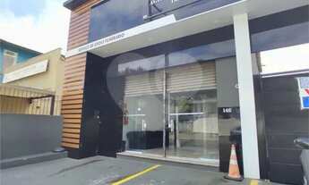 Imagem: Prédio inteiro à venda em Chora Menino