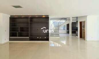 Imagem 5: Casa de condomínio sobrado para venda possui 410 metros quadrados com 4 quartos